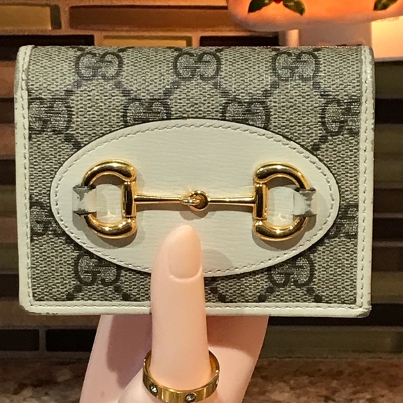 GUCCI GG Supreme Horsebit Compact Card Wallet 😍❤️‍🔥🔥 - Picture 9 of 17